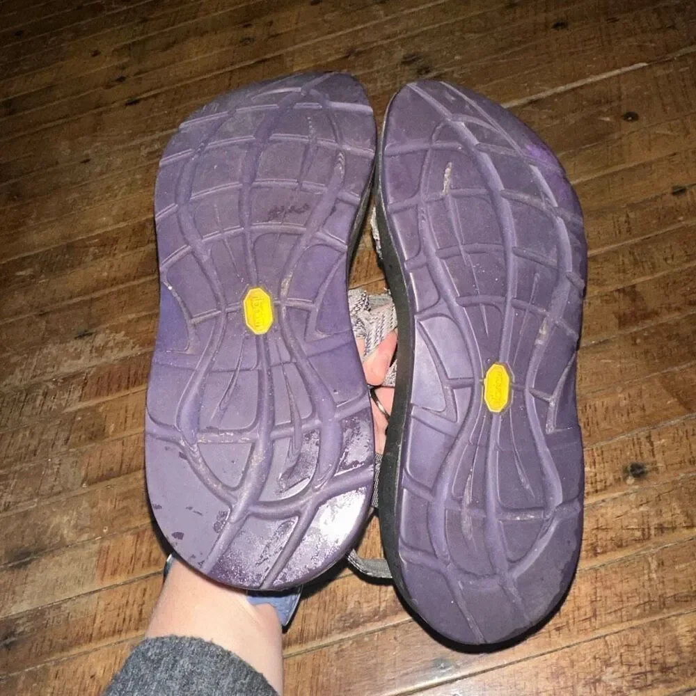 Chaco gray double strap orthotic arch support gorpcore 8 sandals